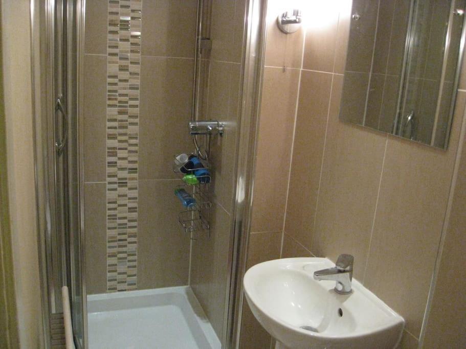 Nice Central Flat Walk To Princes Streetroyal Mile إدنبرة المظهر الخارجي الصورة